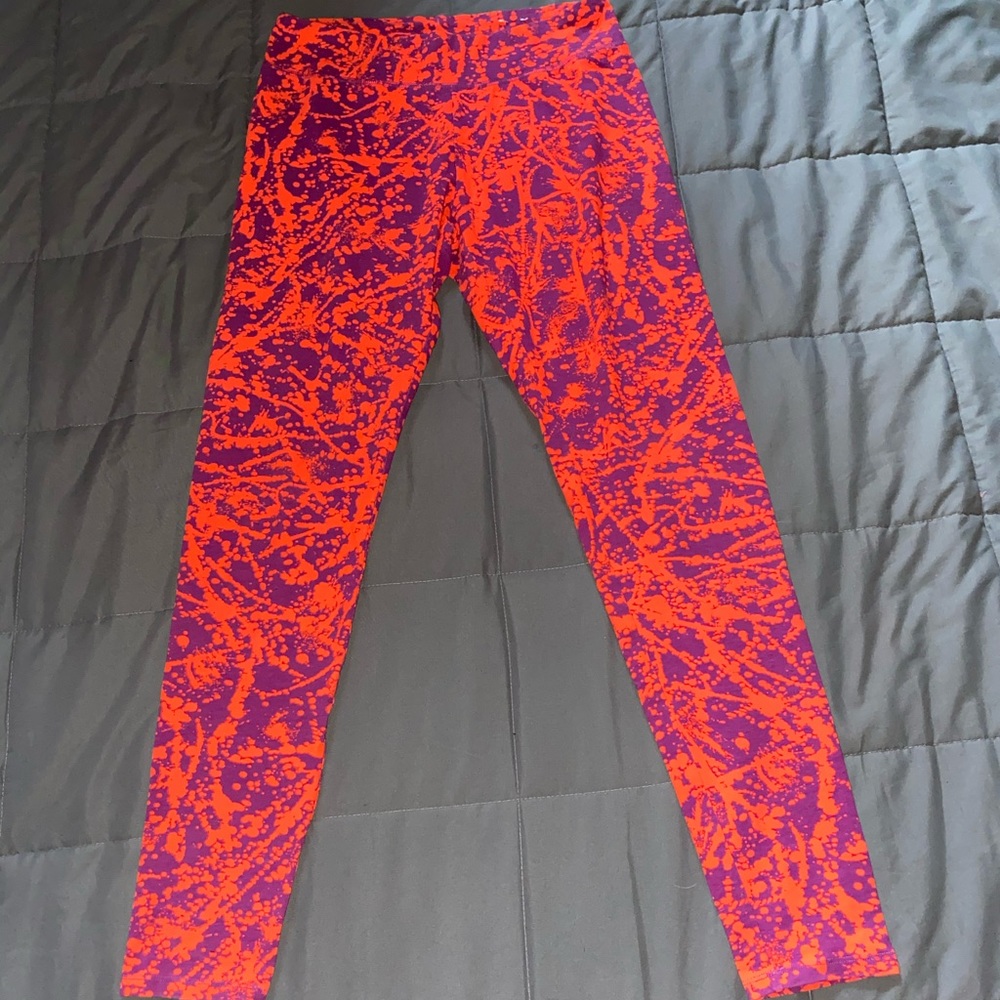 City Strats patterned workout leggings